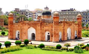 ঢাকায় শায়েস্তা খানের দরবারে ফরাসি বনিক টেভারনিয়ার, Stay Curioussis